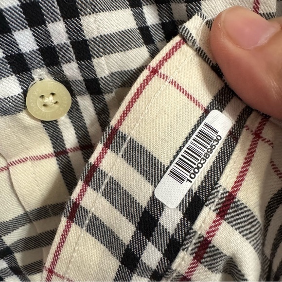 Burberrys Nova Check and Plaid Button-Up Shirt in Size Medium - Picture 5 of 15